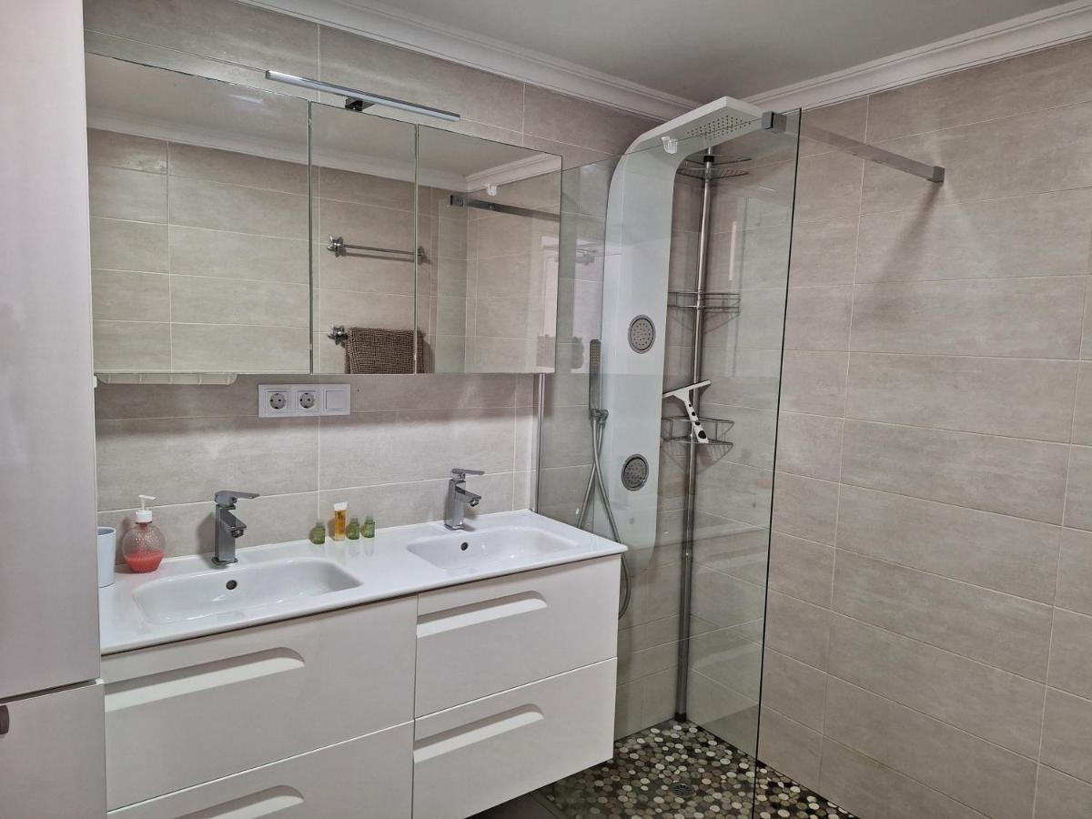 Solaris - Refurbished, Top Floor, Sea Views Puerto Rico  Eksteriør bilde